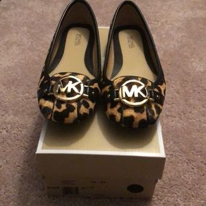 Brand new Michael Kors flats 💯 authentic